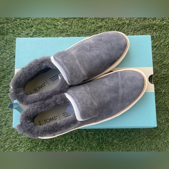 Brand New Toms Women’s Sneakers - Picture 2 of 7